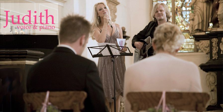 Judith | Gesang & Klavier | Hochzeitssängerin Hannover